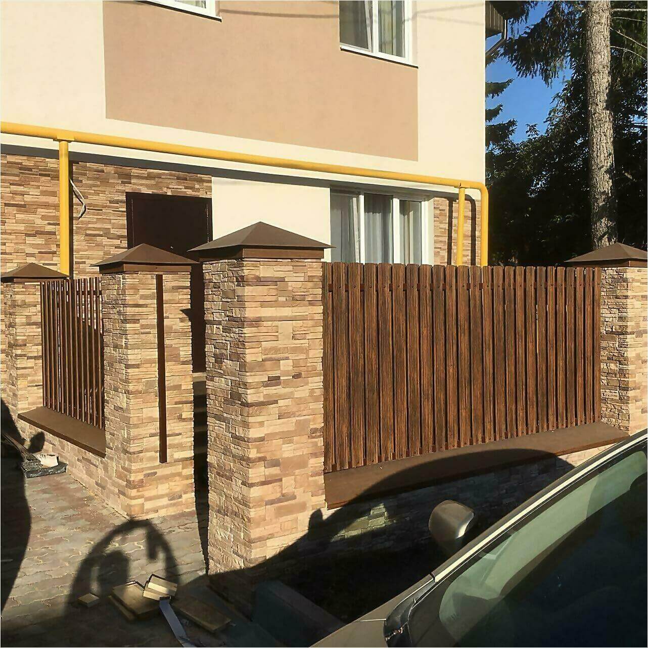 забор из штакетника 70м каштан фото3 в Сургуте