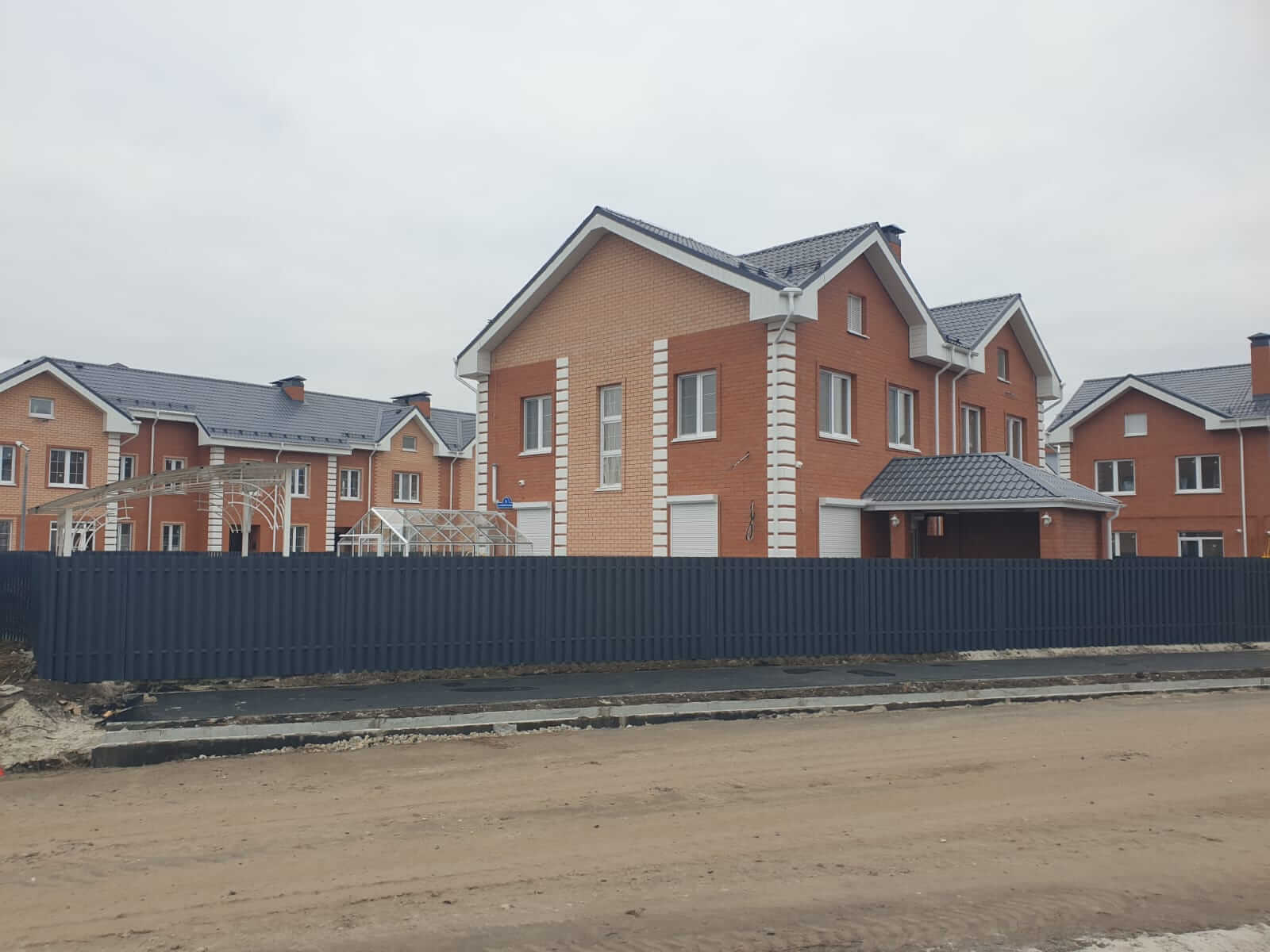 Забор из штакетника 230м Серый Графит фото3 в Сургуте