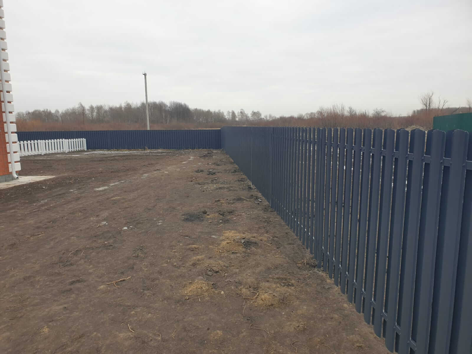 Забор из штакетника 230м Серый Графит фото2 в Сургуте