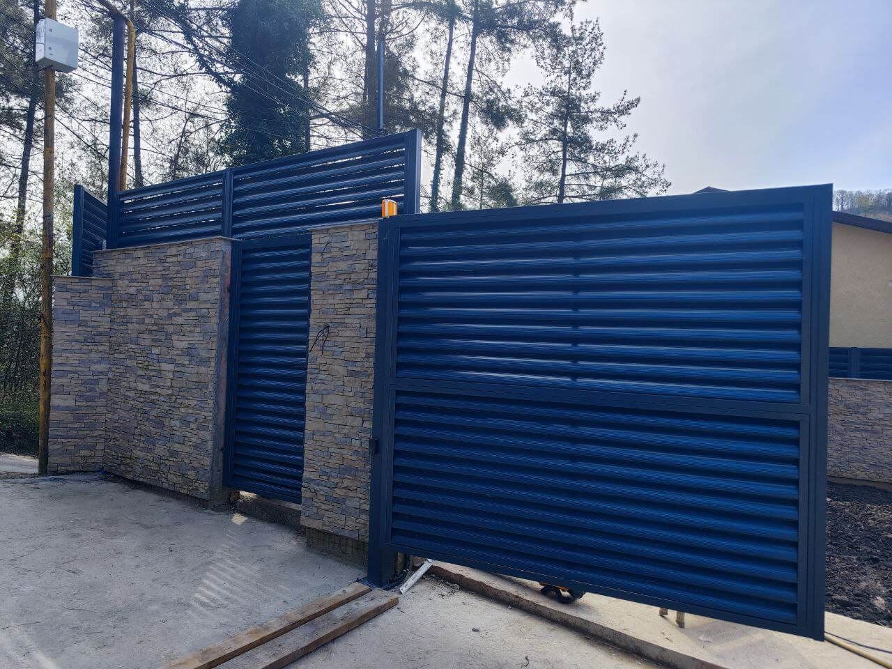 Забор-жалюзи 78м RAL7024/7024 Серый Графит двусторонний фото 12 в Сургуте