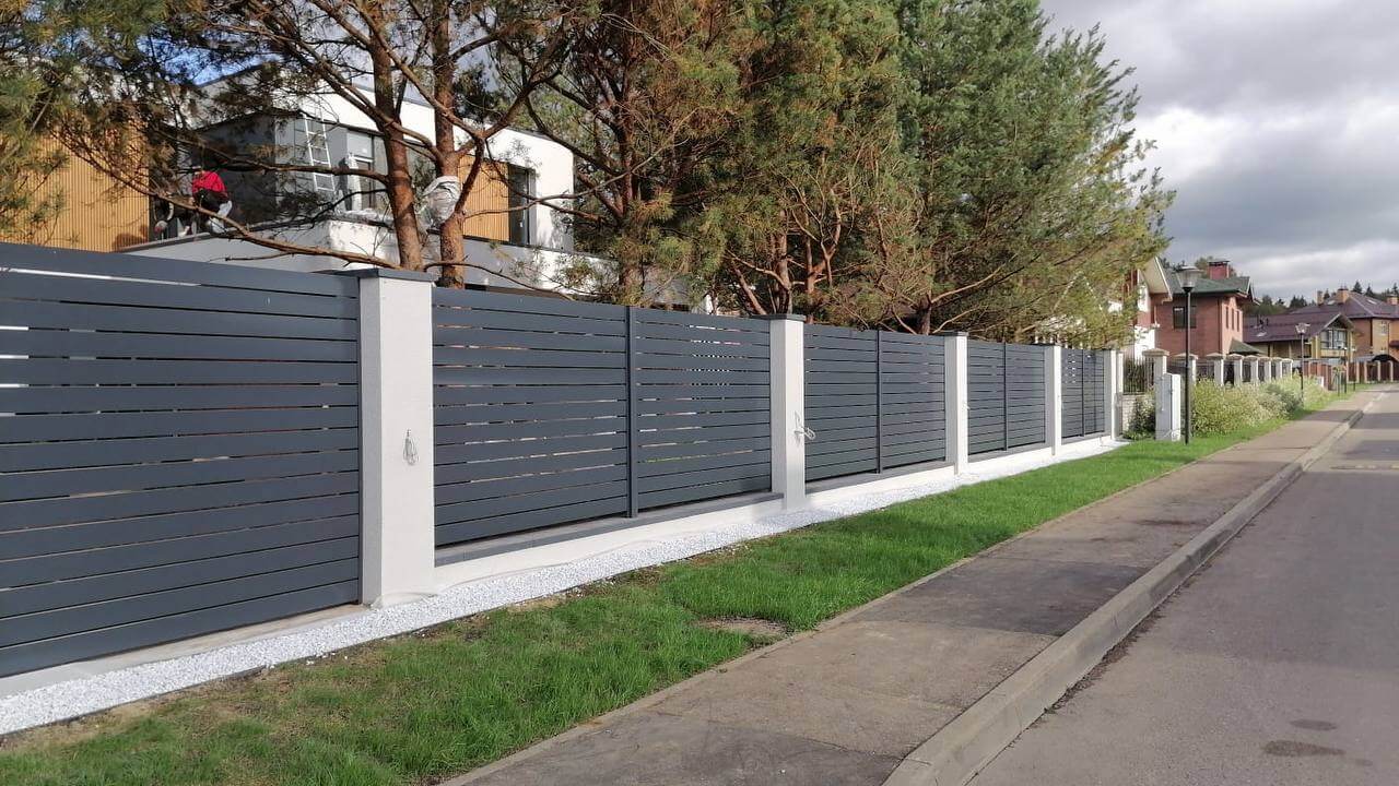 Забор-ранчо из металлопланкена 36м RAL7024 Серый Графит в Сургуте