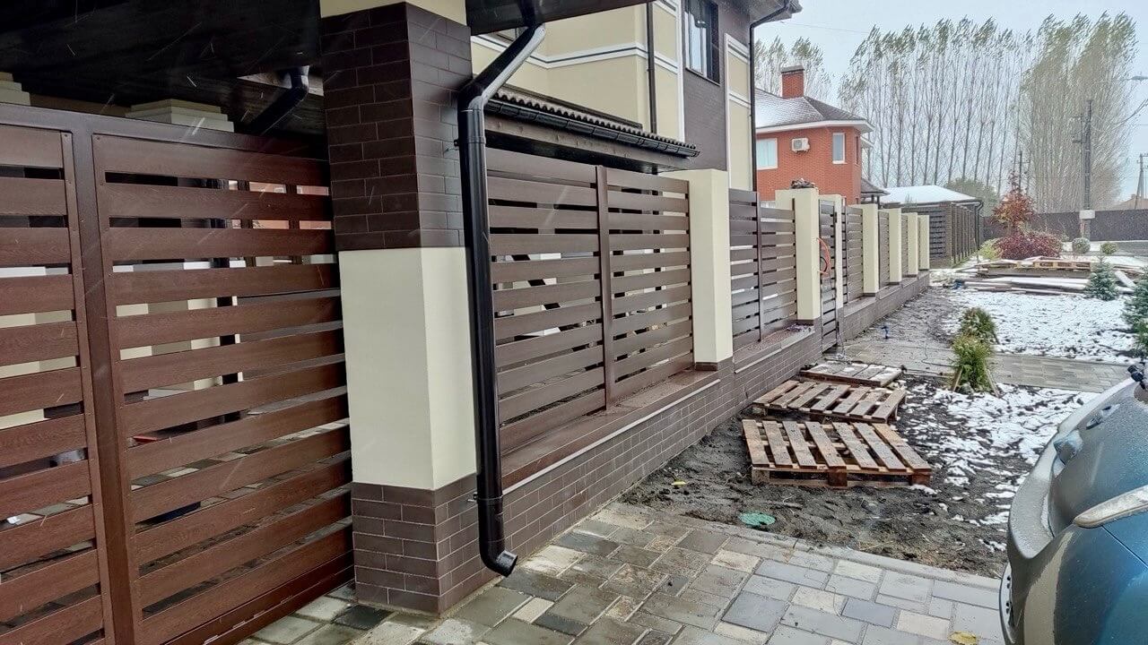 Забор-ранчо из металлопланкена 26м Мореный Дуб Printech фото 2 в Сургуте