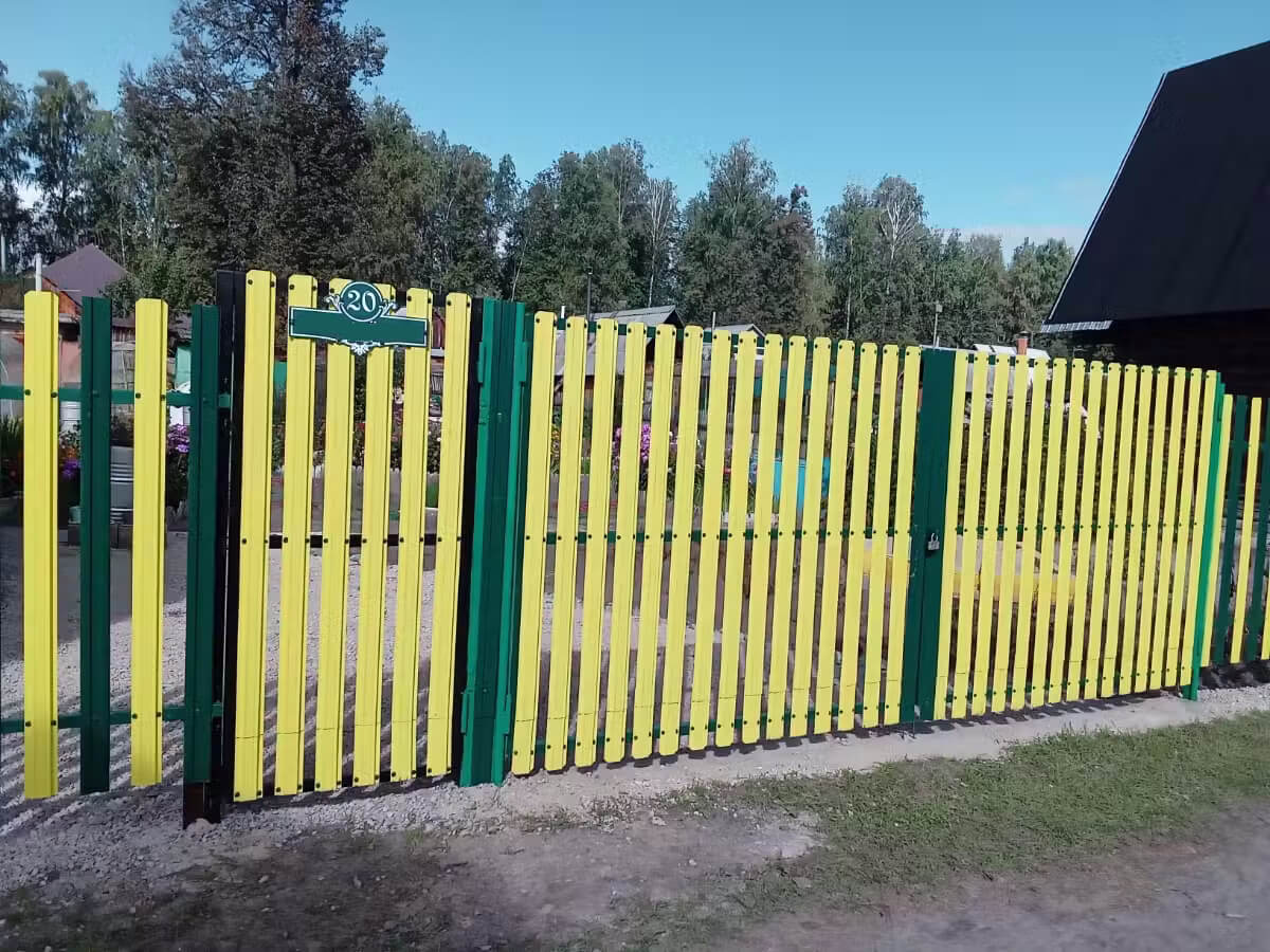 Забор из евроштакетника 13м RAL1018 Желтый в Сургуте