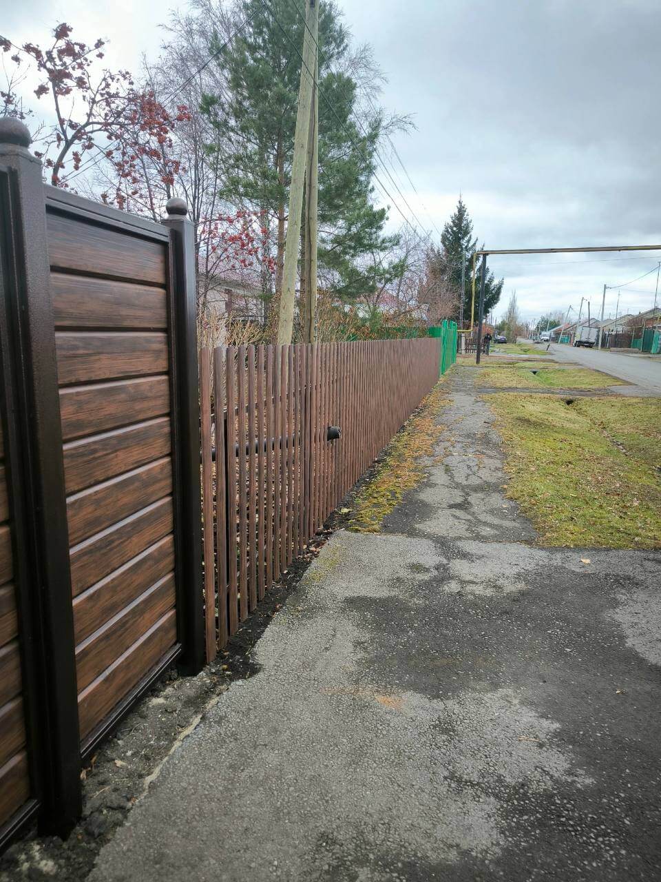 Забор из металлосайдинга Евро-Брус 46м Античное Дерево Принтек фото 3 в Сургуте
