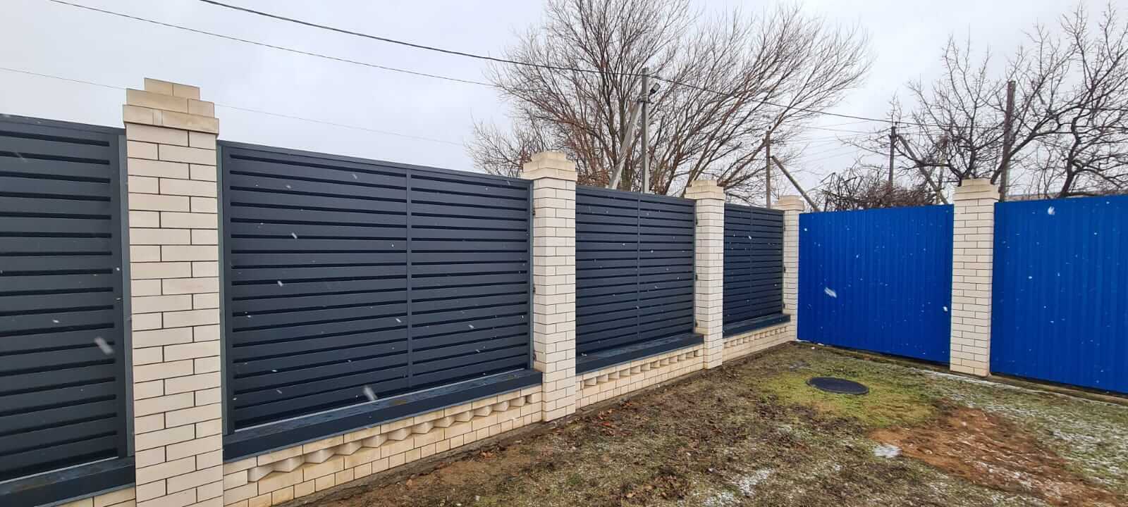 Забор-жалюзи из ламелей Хай-Тек 23м RAL7024/7024 Серый Графит двусторонний МАТТЕ фото 6 в Сургуте