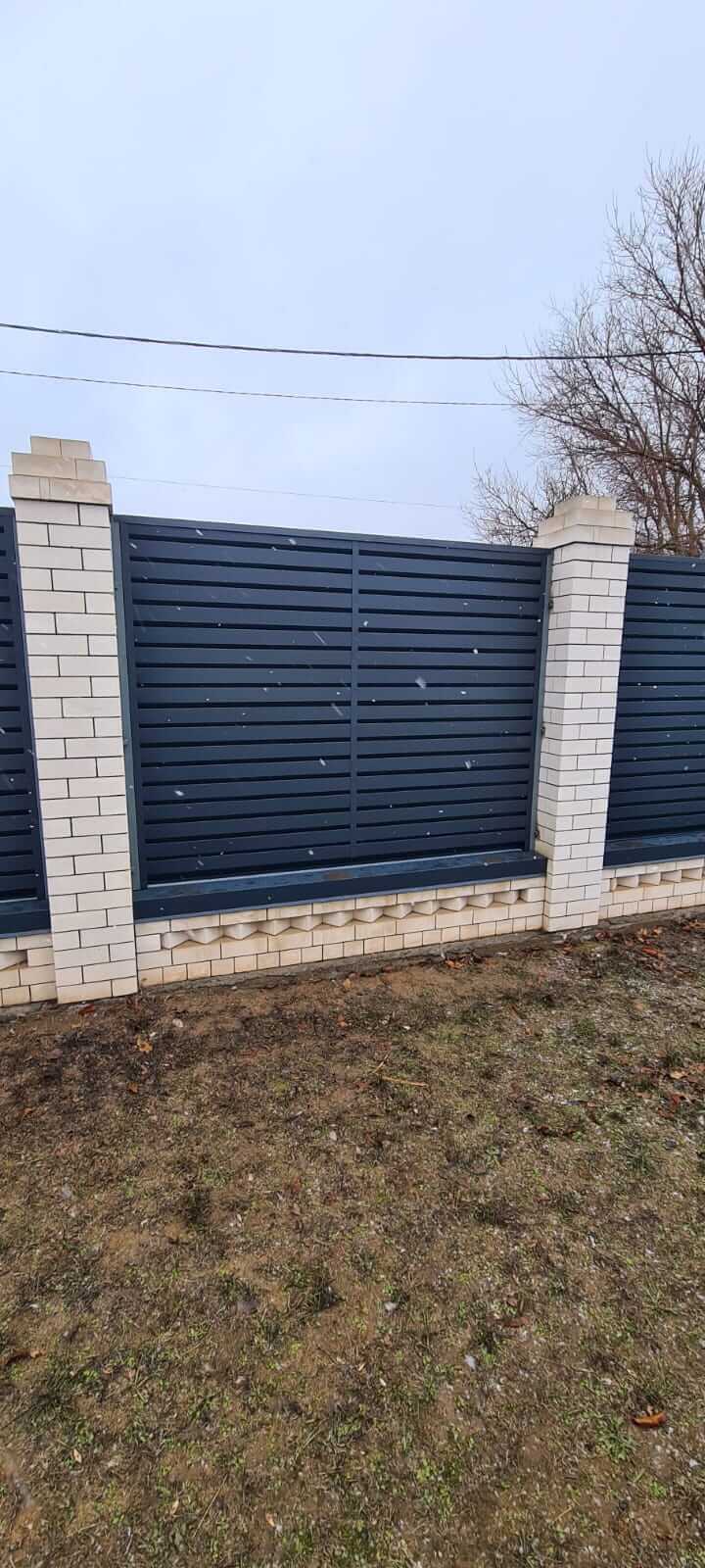 Забор-жалюзи из ламелей Хай-Тек 23м RAL7024/7024 Серый Графит двусторонний МАТТЕ фото 1 в Сургуте