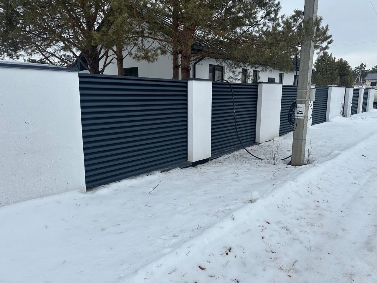 Забор-жалюзи 76м RAL7024/7024 Серый Графит двусторонний МАТТЕ фото 3 в Сургуте