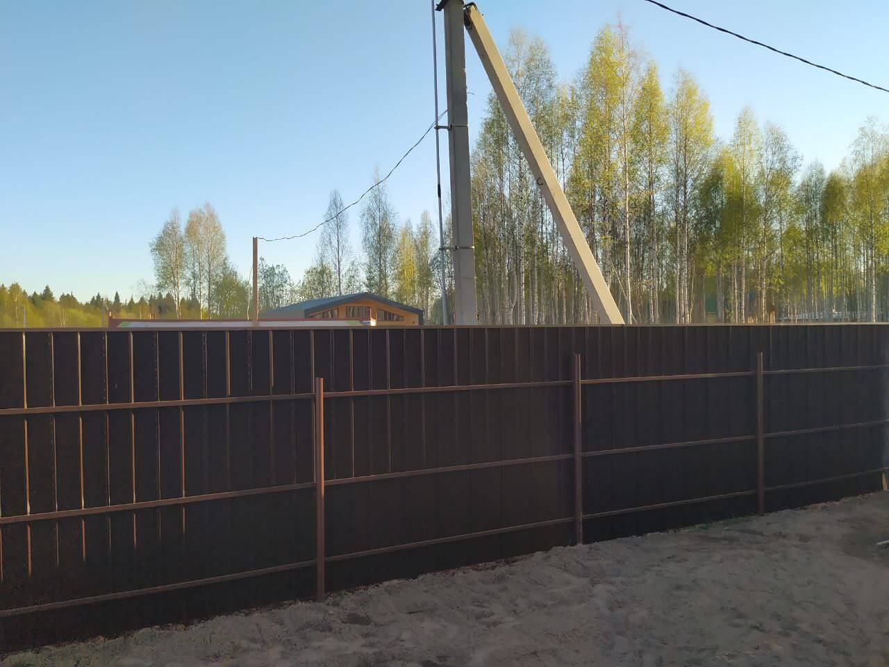 Забор из металлосайдинга ЕВРО-БРУС 25м Темный Каштан 3D Принтек фото 5 в Сургуте