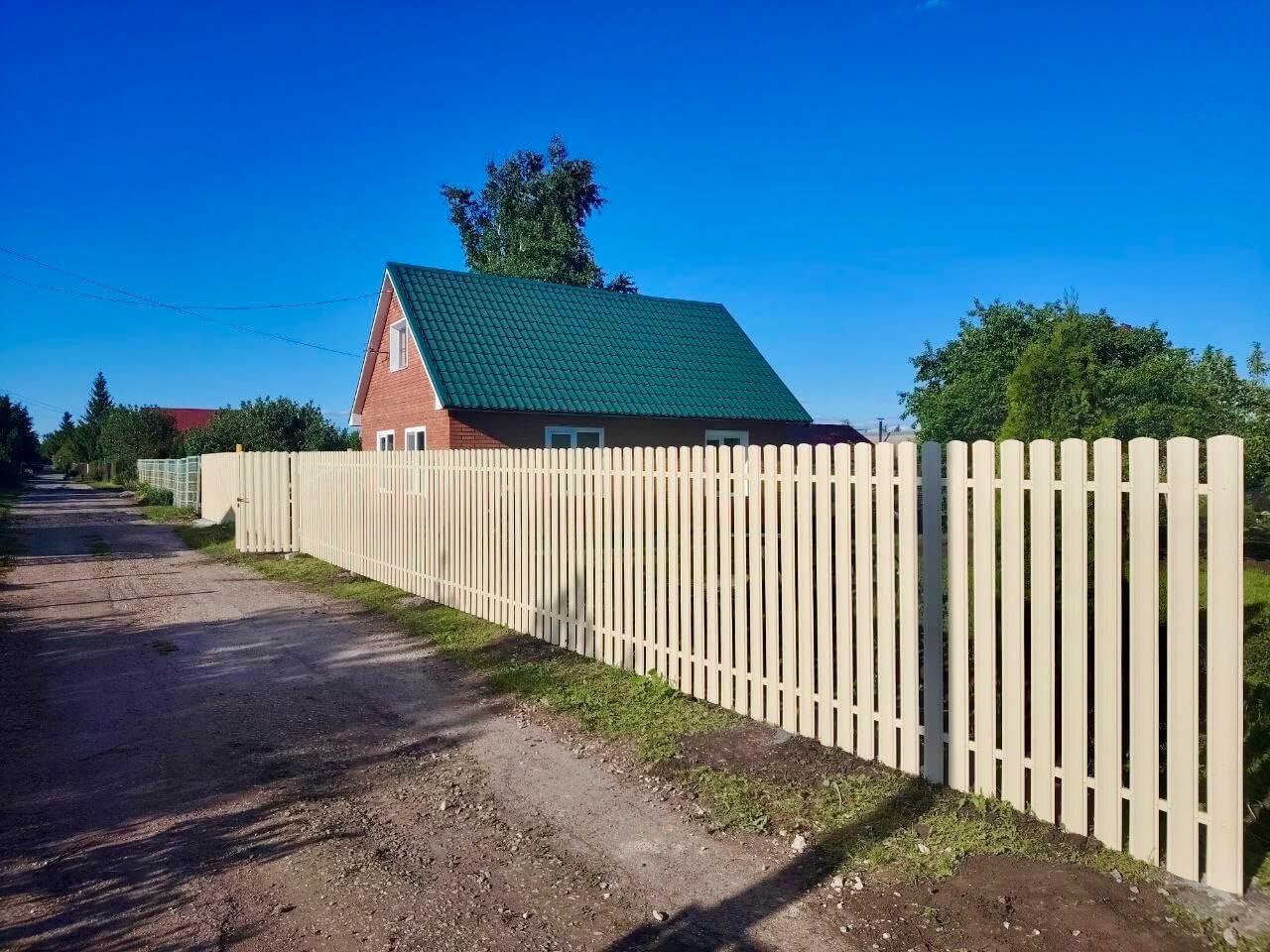 Забор из евроштакетника 16м RAL1015/1015 Слоновая Кость двусторонний в Сургуте