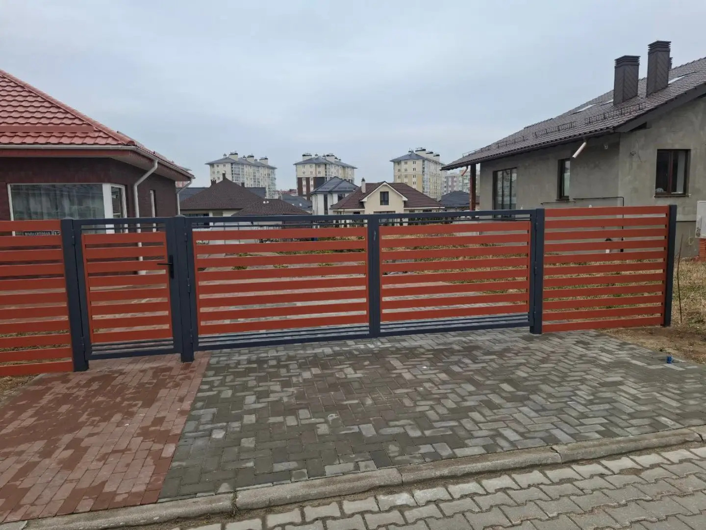 Забор-ранчо из металлопланкена 18м RAL8004 Терракотовый фото 2 в Сургуте